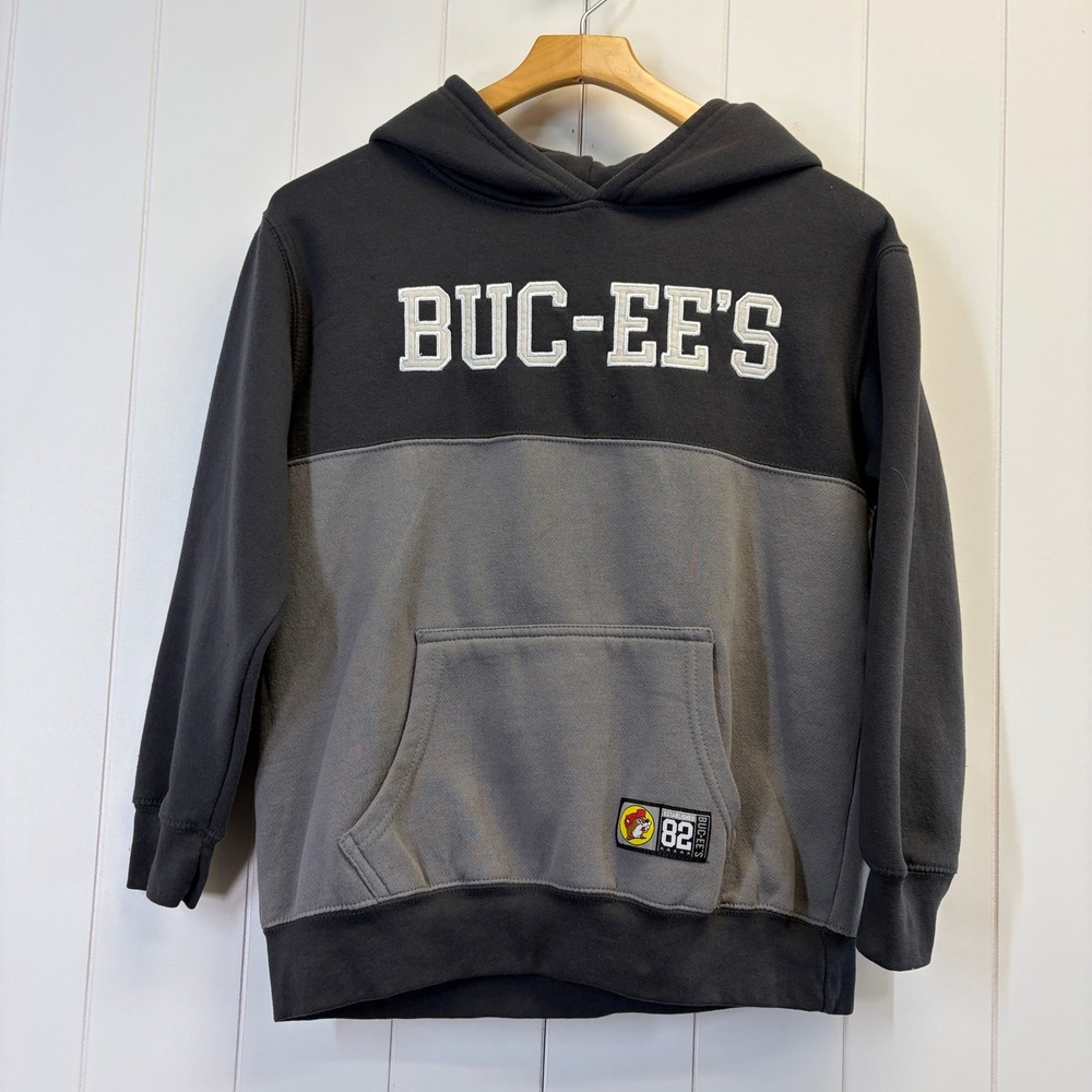 Buc ees Streetwear Embroidered Logo Hoodie Youth Large Black Gray Colorblock